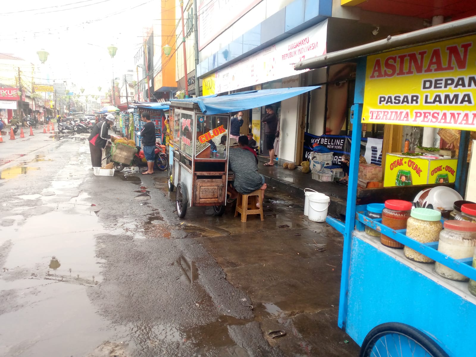 Pedagang Pasar Lama Tangerang Ditarik Biaya Rp15 Ribu Per Hari,