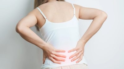 cara mengatasi nyeri punggung dengan terapi yang tepat