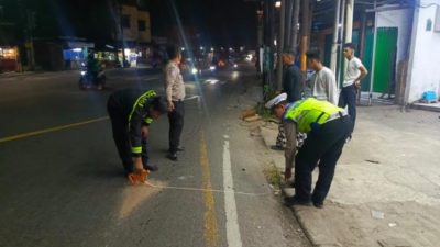 truk tabrak motor di cikupa ibu tewas dan 2 balita luka